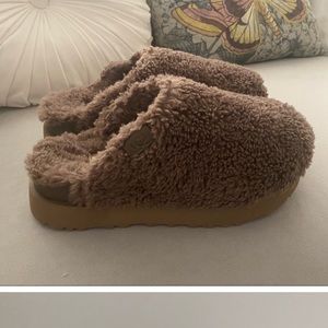 UGG Fuzz Sugar Slide Slippers Hickory size 9